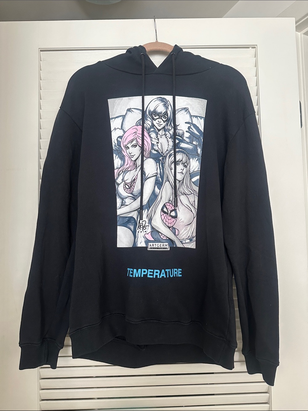 Off White Hoodie with 'Temperature' Print